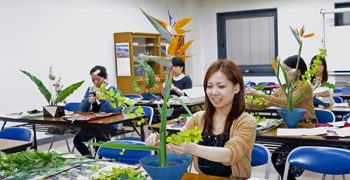 �r�V�����΂Ȗ��c���q���斯�����Z���^�[����L